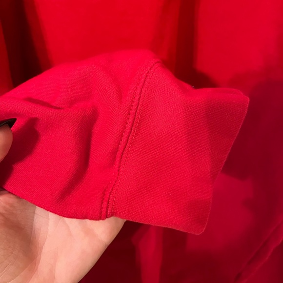 Women’s Like New Merry Christmas Red Crewneck Sweatshirt - Picture 4 of 5